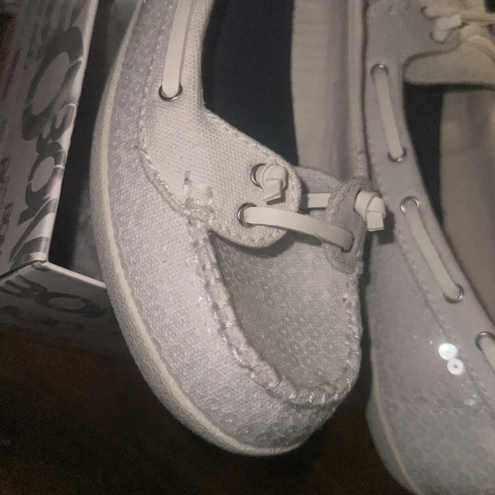 White closed toe shoes